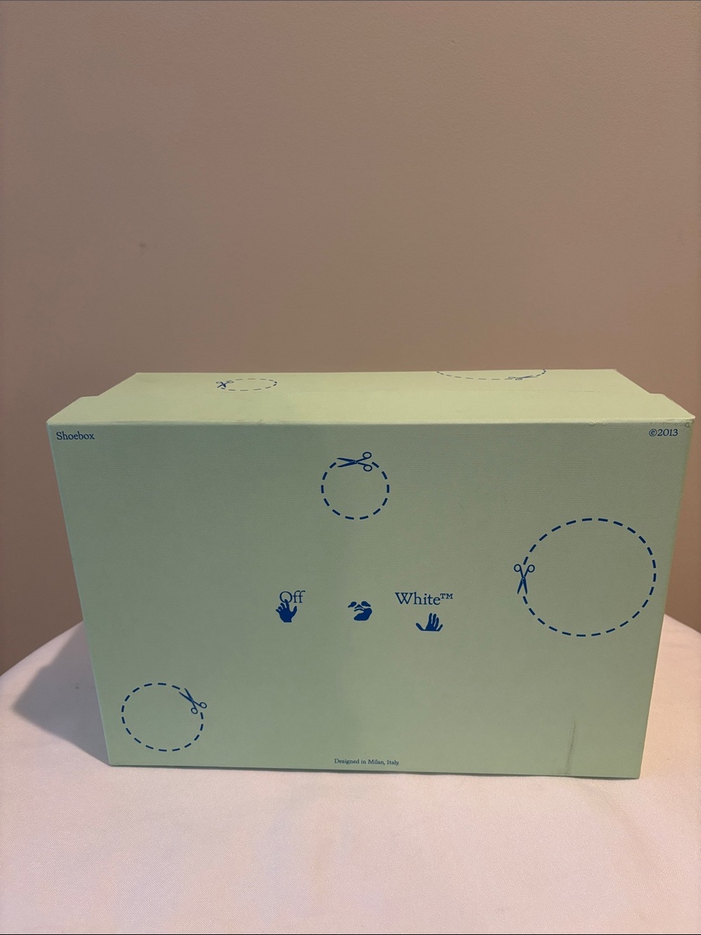 Off-White Sneaker Gift Box